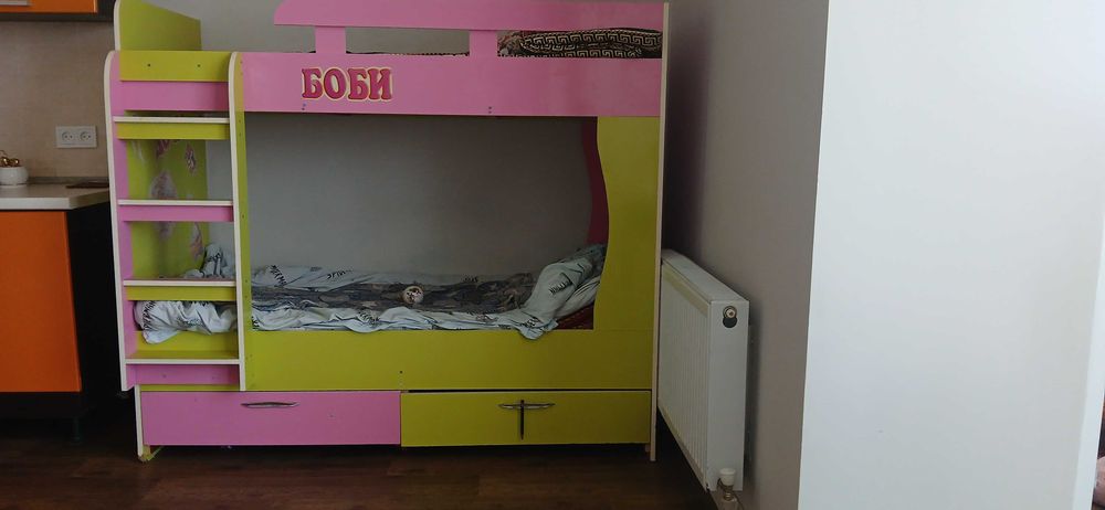 Продам кровать  двухяростная