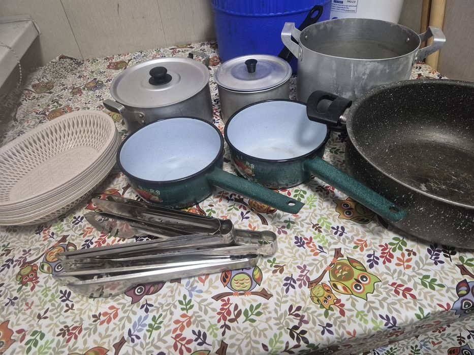 Посуда , утварь для столовой