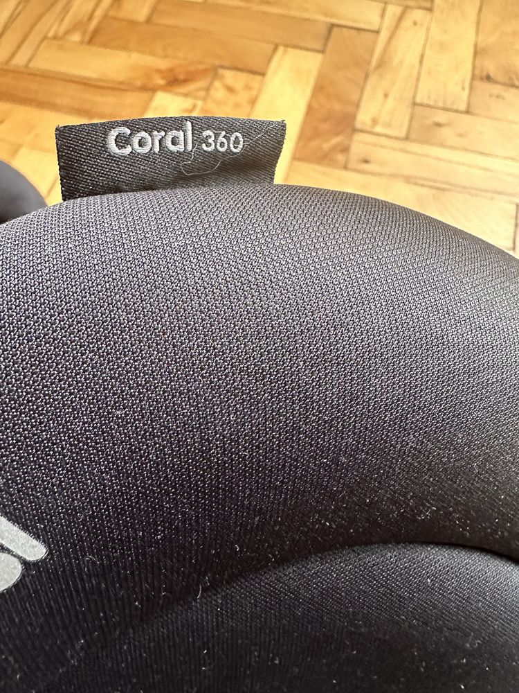 Maxi Cosi Coral 360. / 530лв За монтаж с колани. До 75см/12кг