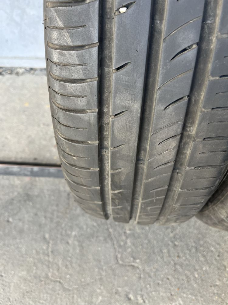 2 бр. летни гуми 185/65/15 Kumho DOT 0523 6+ mm
