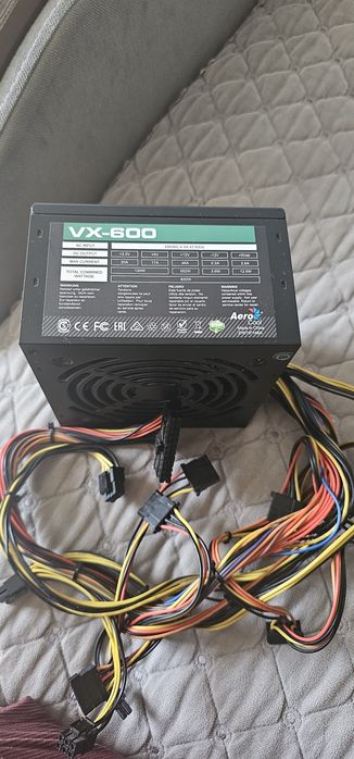 Плок питания для компьютера, радиатор для процессора