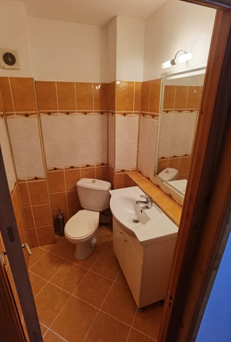 Închiriez apartament 3 camere