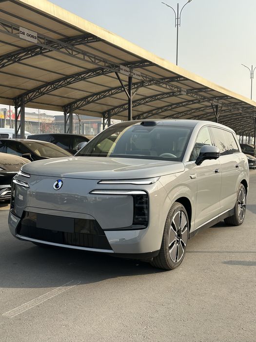 BYD Denza N8L (long) e3 , Flagship 2025 nalichiyada