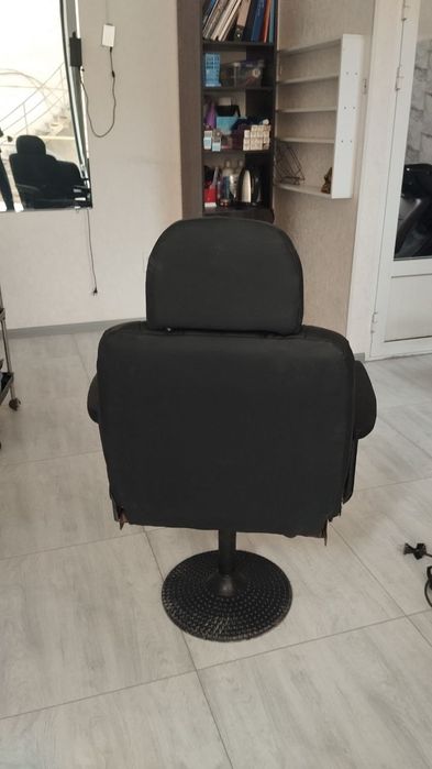 Кресло для парикмахеров