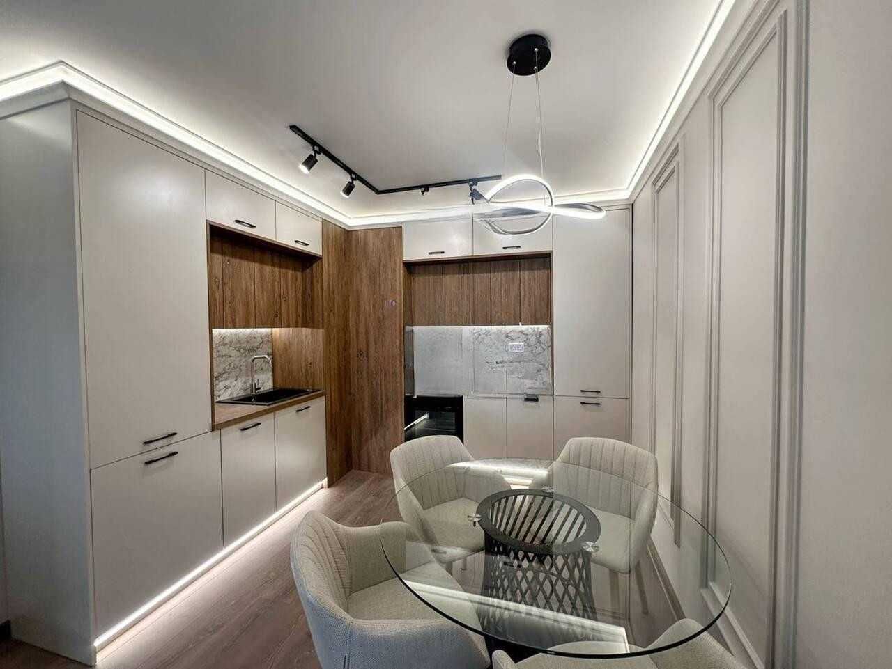 Продава се Тристаен апартамент в Пловдив, Христо Смирненски - 107 кв.м за 1734 €/кв.м - Снимка #4