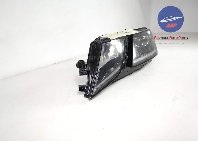 Ляв фар оригинален с ПЪЛЕН LED Шкода Октавия / Skoda Octavia [оригинал