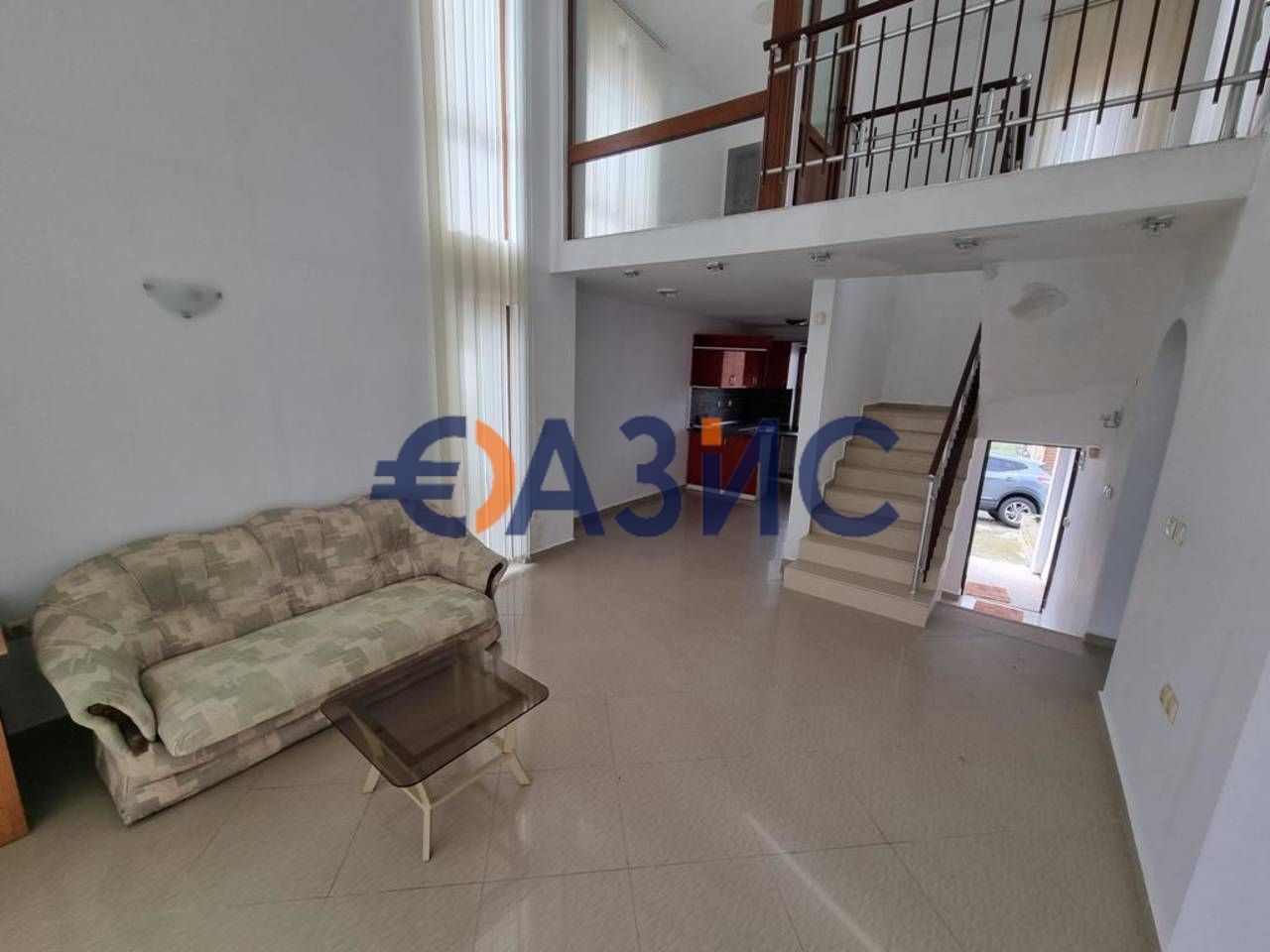 Къща с 3 спални и гараж, 130 кв.м. + 500 кв.м. двор, с Александрово,