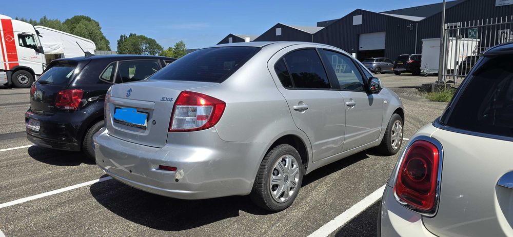 Dezmembrez Suzuki SX4 2008 sedan 1.6