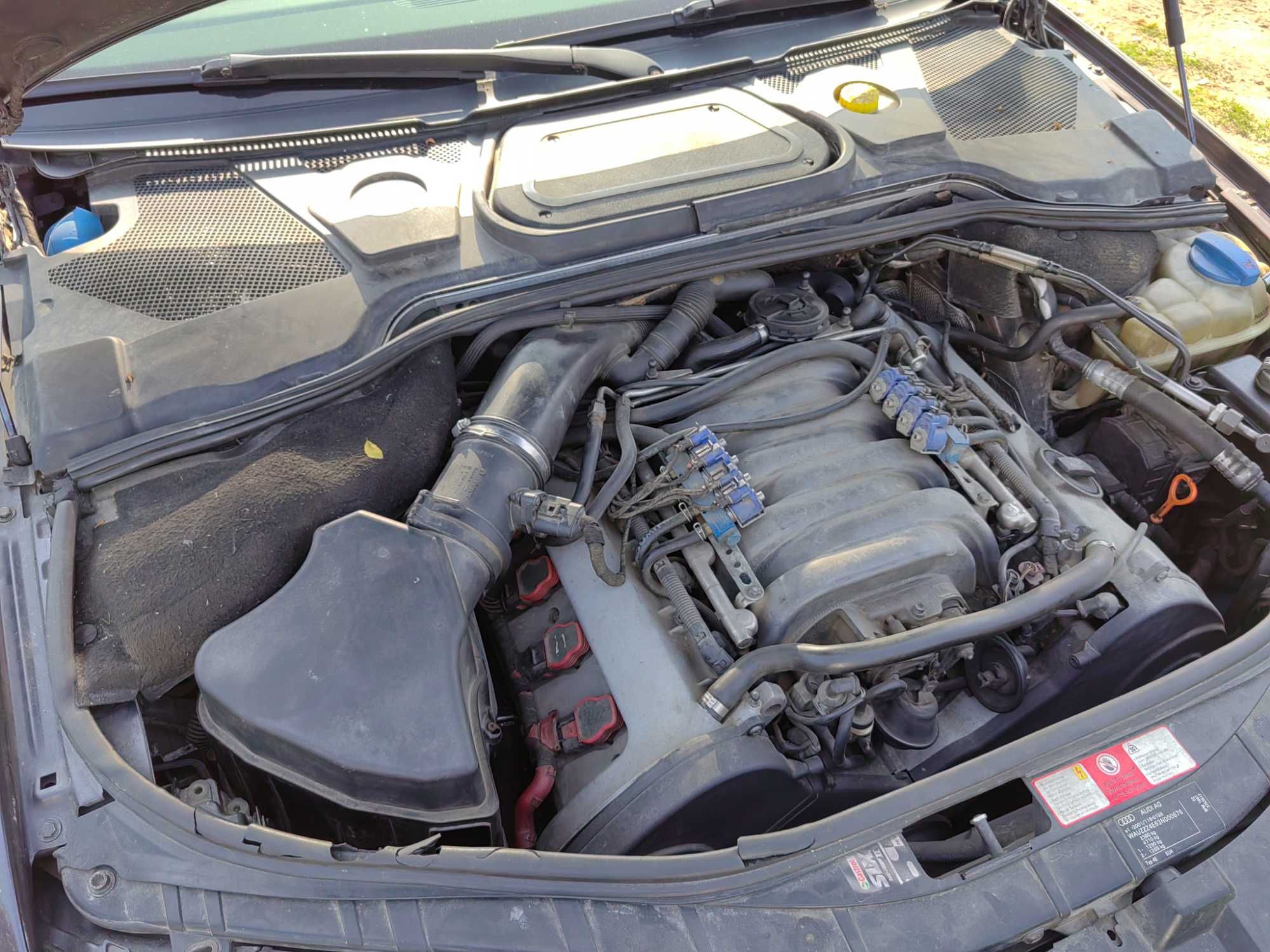 Audi A8 D3 4.2i 335 кс. На части BFM