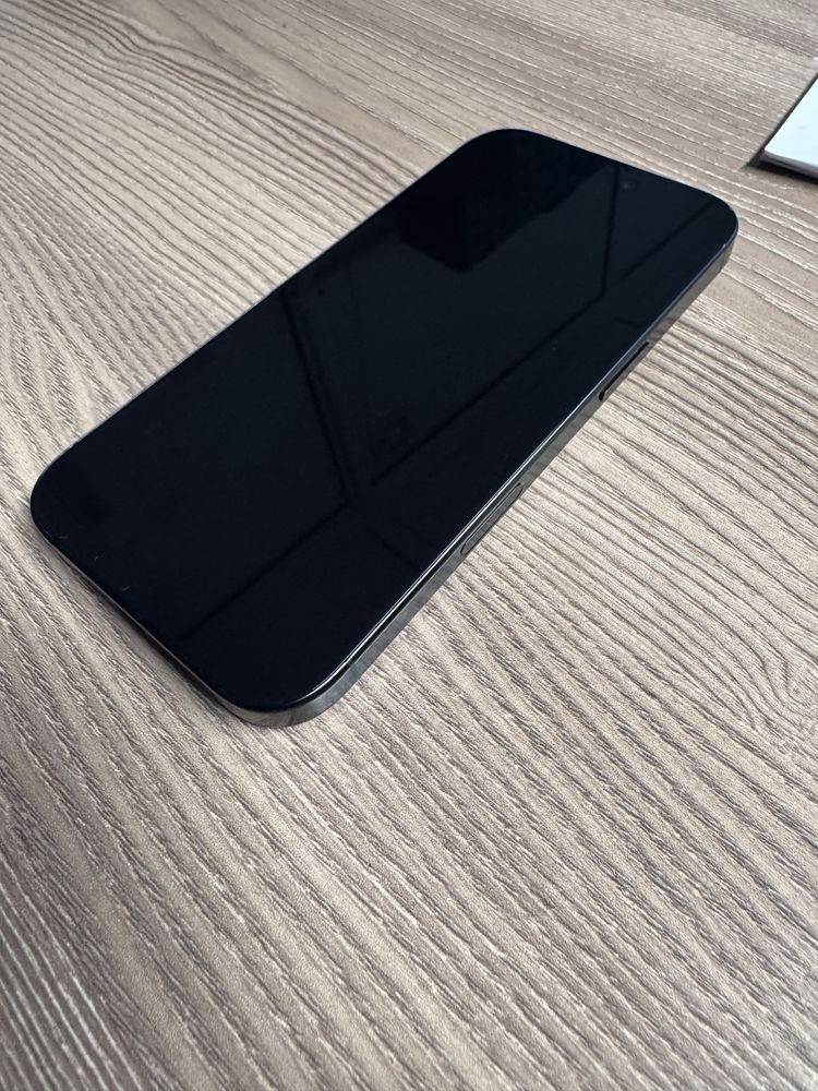 iPhone 16 Pro – Заключен с iCloud (за части)