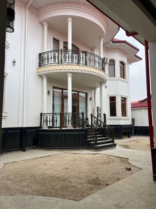 Продаётся участка своя 10комната 8соток Эшонгузар