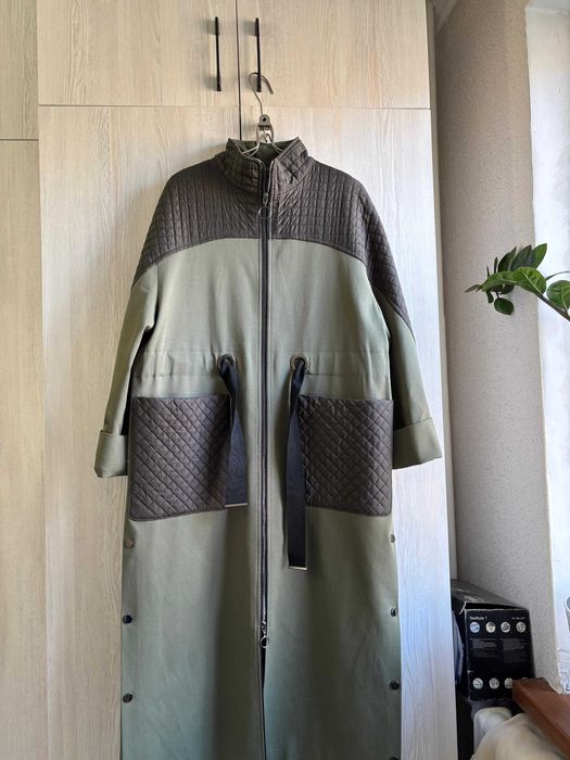 Продается женский плащ