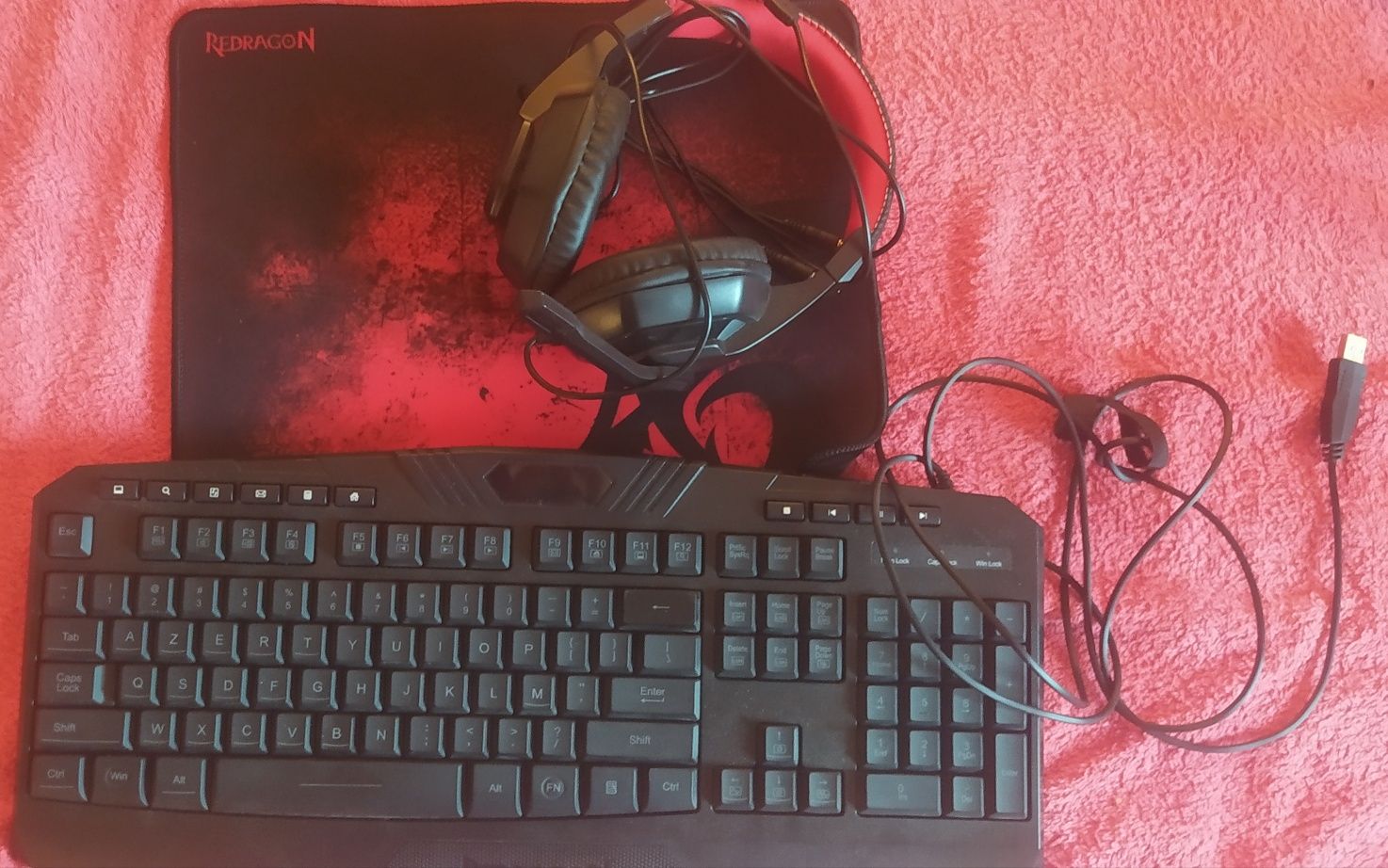 Tastatura+căști+mousepad Redragon