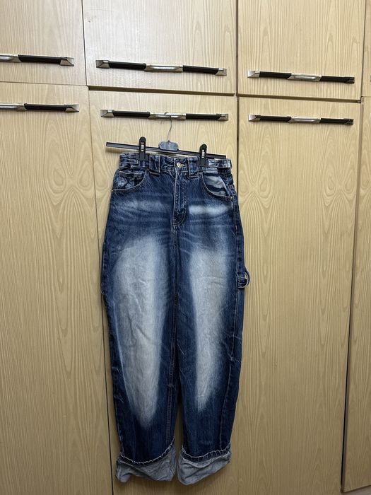 Дънки с джобове и тип Чарълстоун