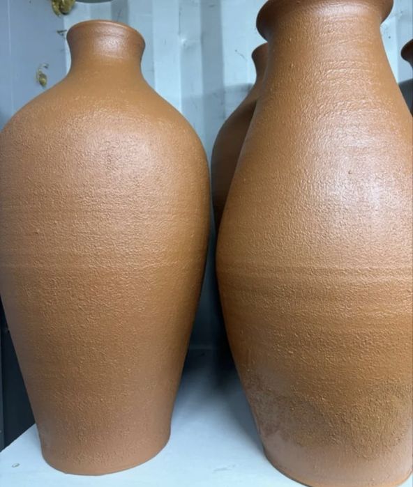Кувшины уличные большие
