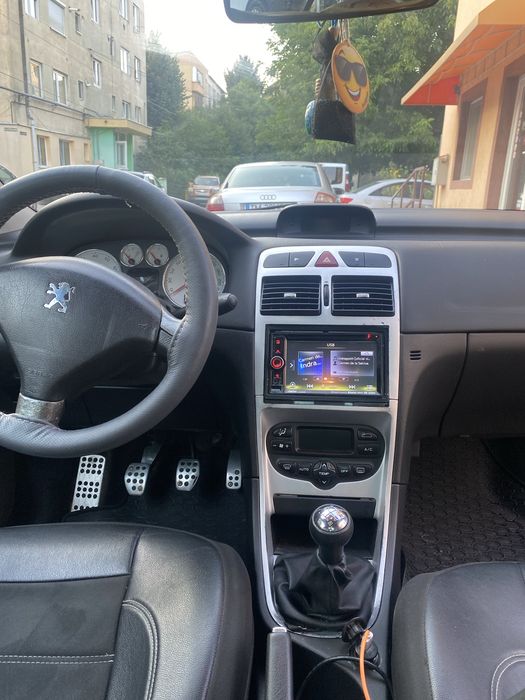 Vând urgent Peugeot 307 CC 1,6Benzină an2004 acte la zi!
