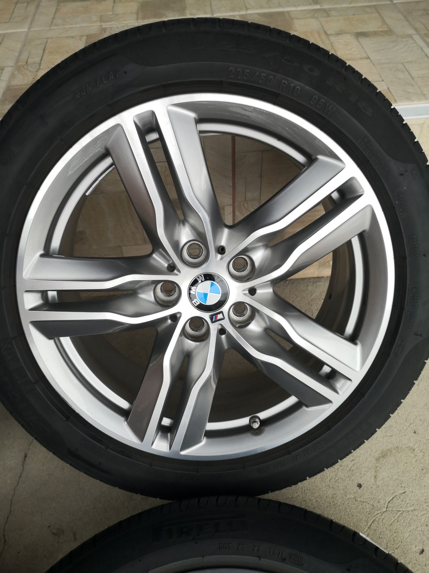 Jante 18 bmw x1 M paket.. x1 f48 x2 f39 *225 50 18* vara *Senz  presiu