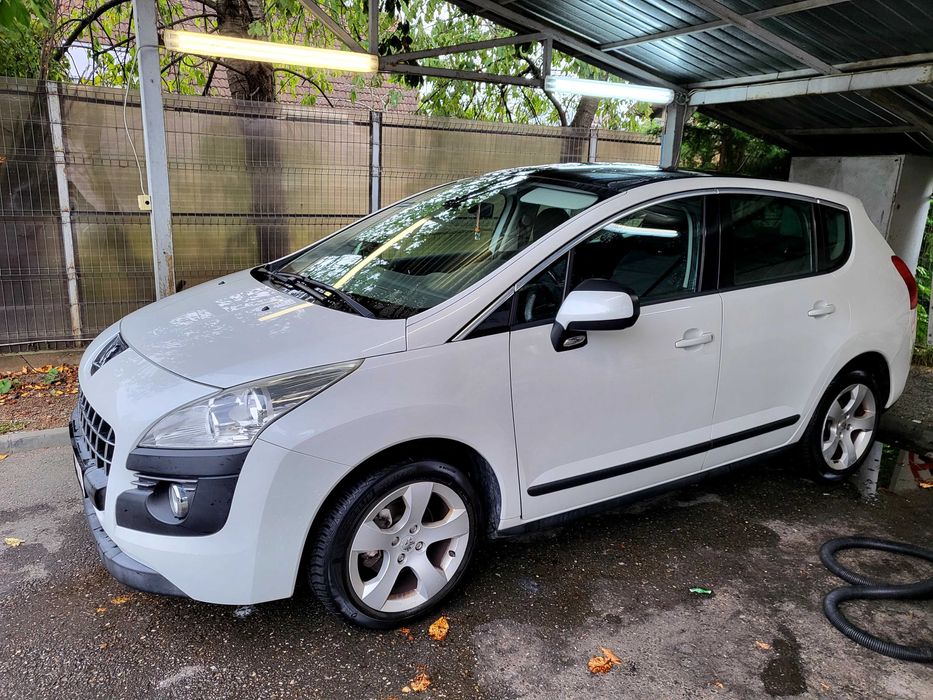 PEUGEOT 3008/2011 de VANZARE