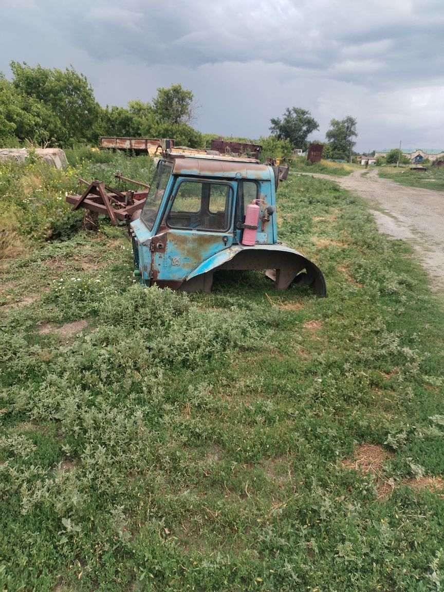 Продам кабину  мтз