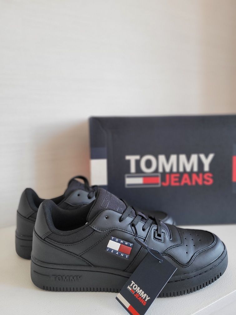 Кроссовки мужские чёрные бренд Tommy Hilfiger