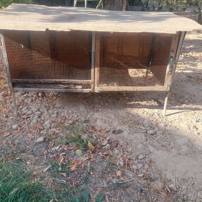 Клетка кафас сотилади