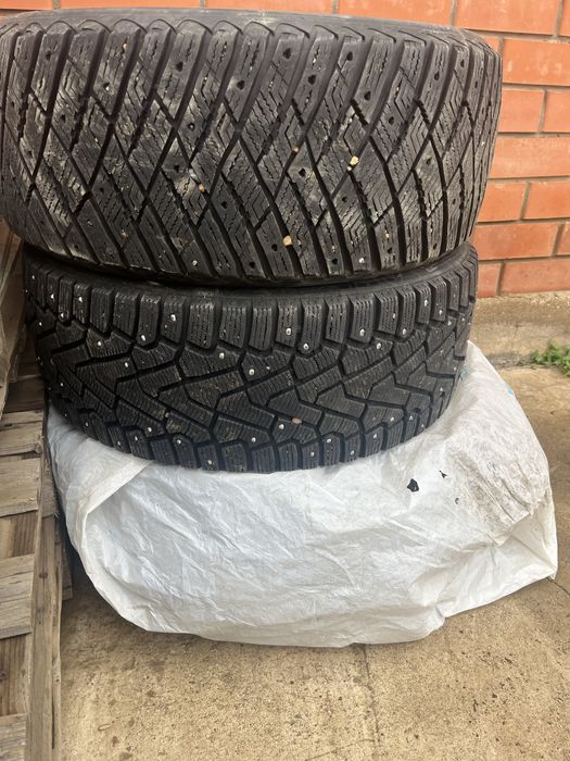 Покрышка 245/45/19