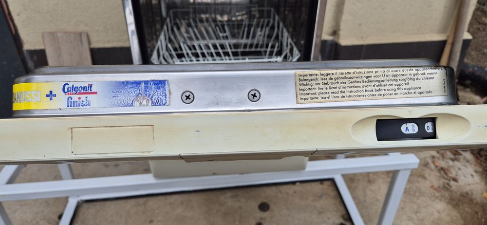 Миялния ZANUSSI свободно стояща