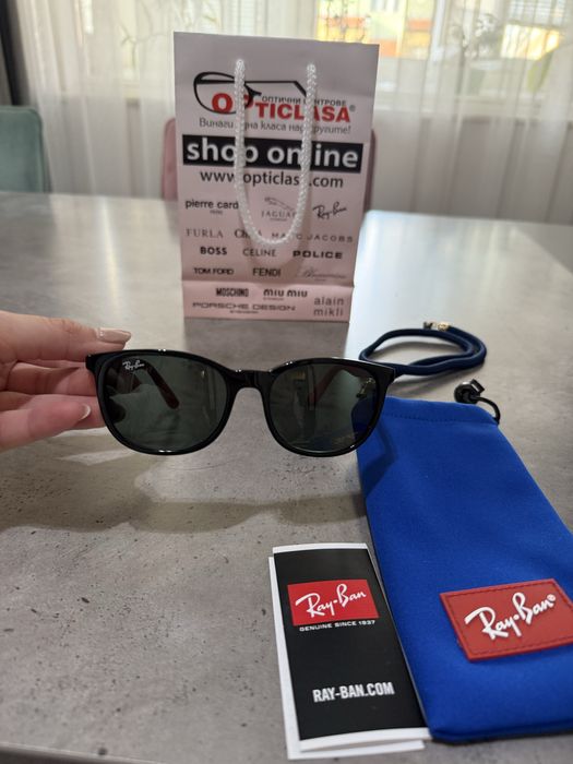 Нови очила ray ban детски модел нови !!!