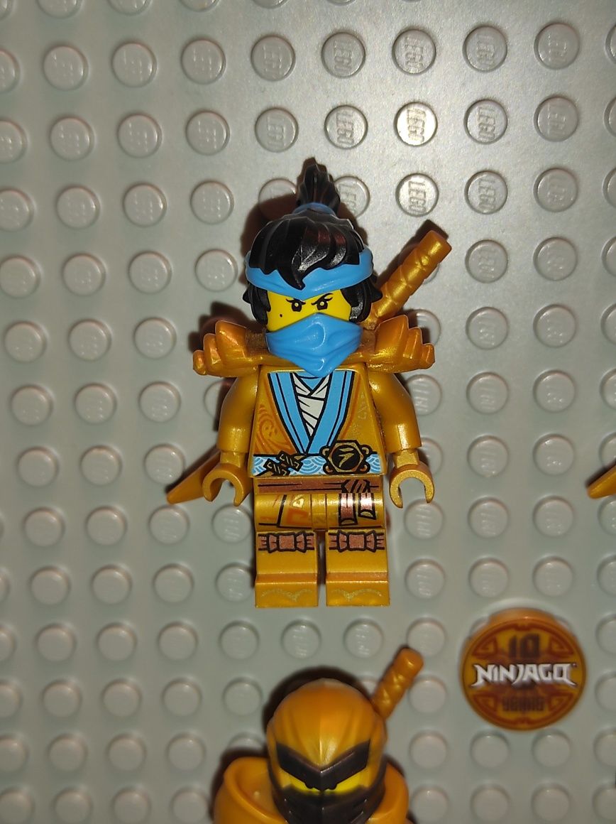 Lego Ninjago Minifigurine Golden Anniversary : Nya, Jay, Cole, Lloyd
