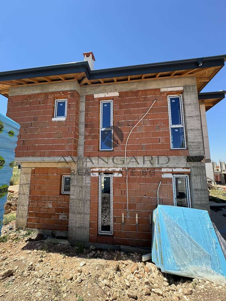 Продава се Къща в с. Марково, Област Пловдив - 189 кв.м за 1085 €/кв.м - Снимка #5