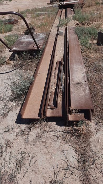 Швеллер стальной 20 П в остатках