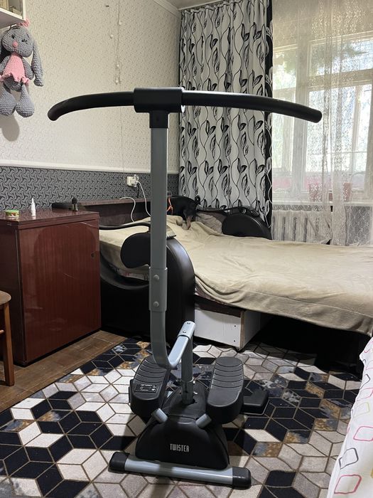 Тренажер для ходьбы