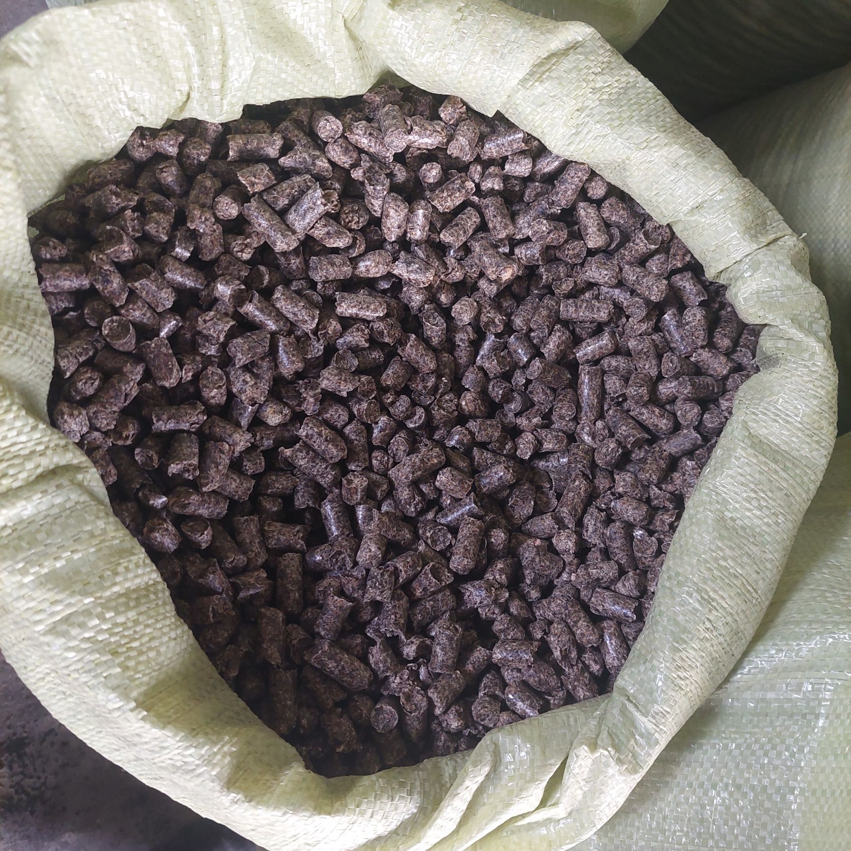 Chorva hayvonlari uchun qand lavlagi granulasi
