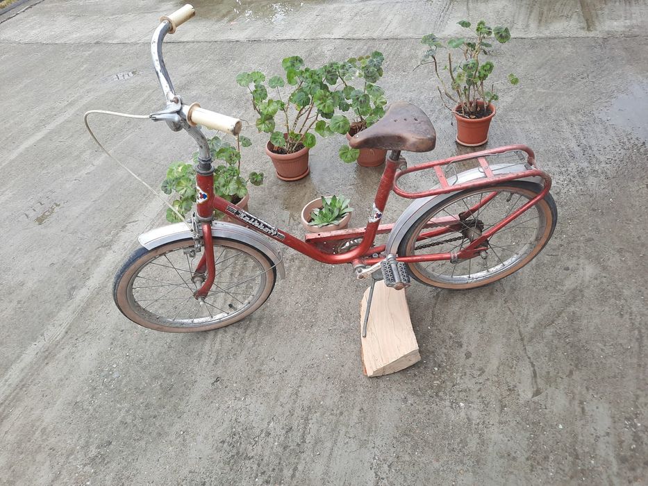 Bicicleta copii intre 4 si 8 ani