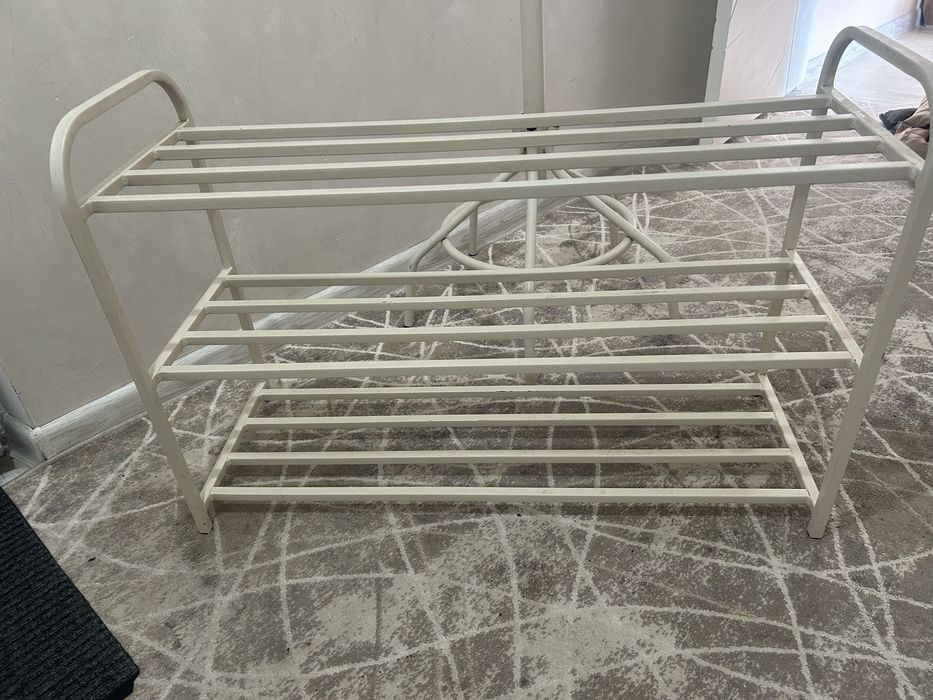 Вешалка и обувница