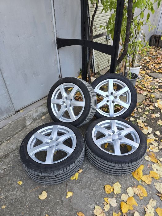 Джанти с гуми 17 5х112 
Гуми: Debica летни 225 45 17 DOT 2024
Джан