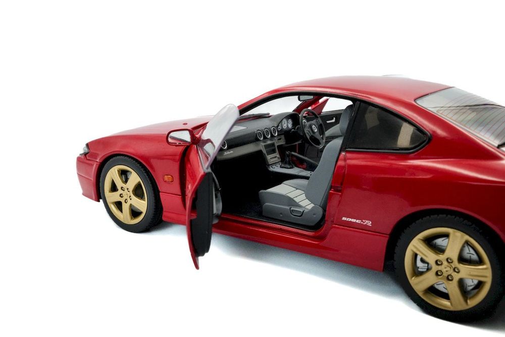 Macheta auto Nissan Silvia S15 Spec-R Aero 1999  1:18 Solido