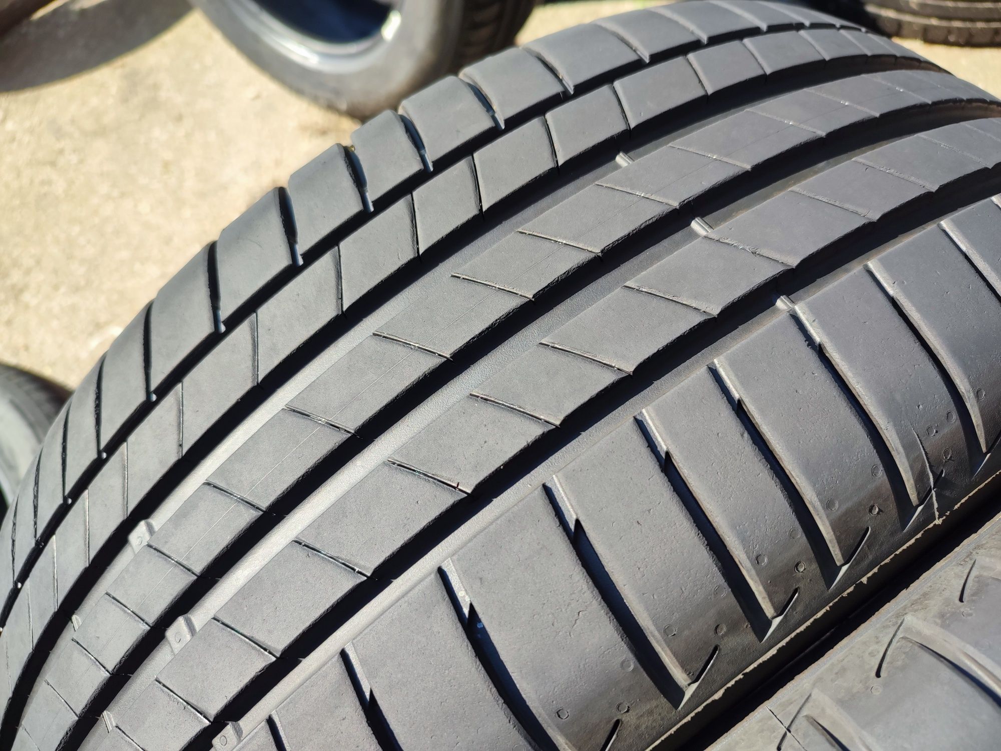 225/55/18" 2броя Bridgestone turanza 005,dot1722,7mm