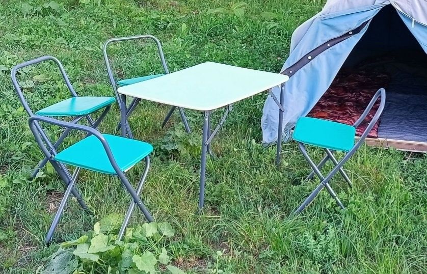 Продам походный стол со стульями!