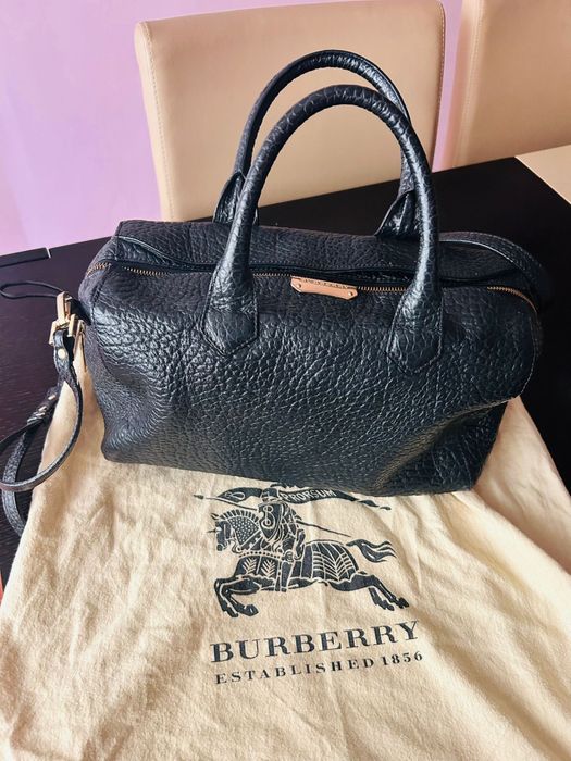 Geanta Burberry din piele