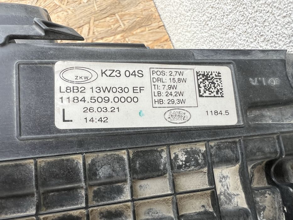 Far stanga Land Rover Defender 2 2020+ Full LED Complet Original