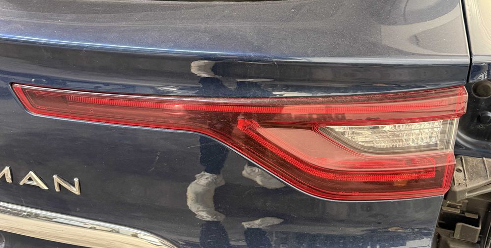 Tripla dreapta haion Renault Talisman 2018