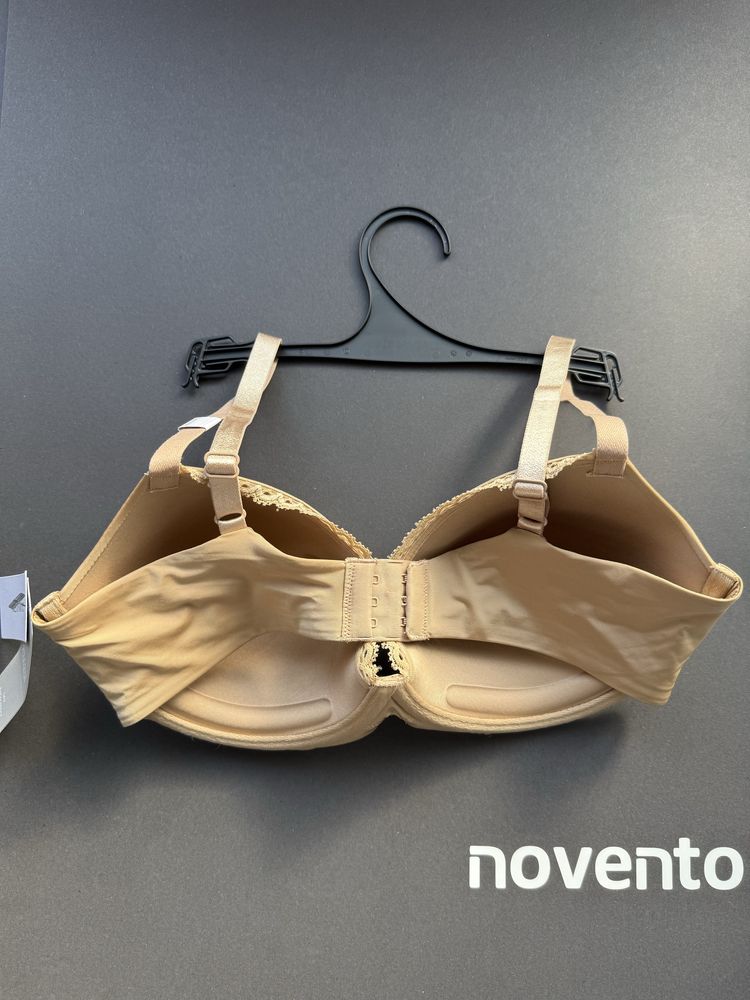Сутиен Calvin Klein /75E/ в бежов цвят
