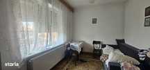 Vand apartament 2camere situat pe str.Darstelor,aproape de Piata Cibin