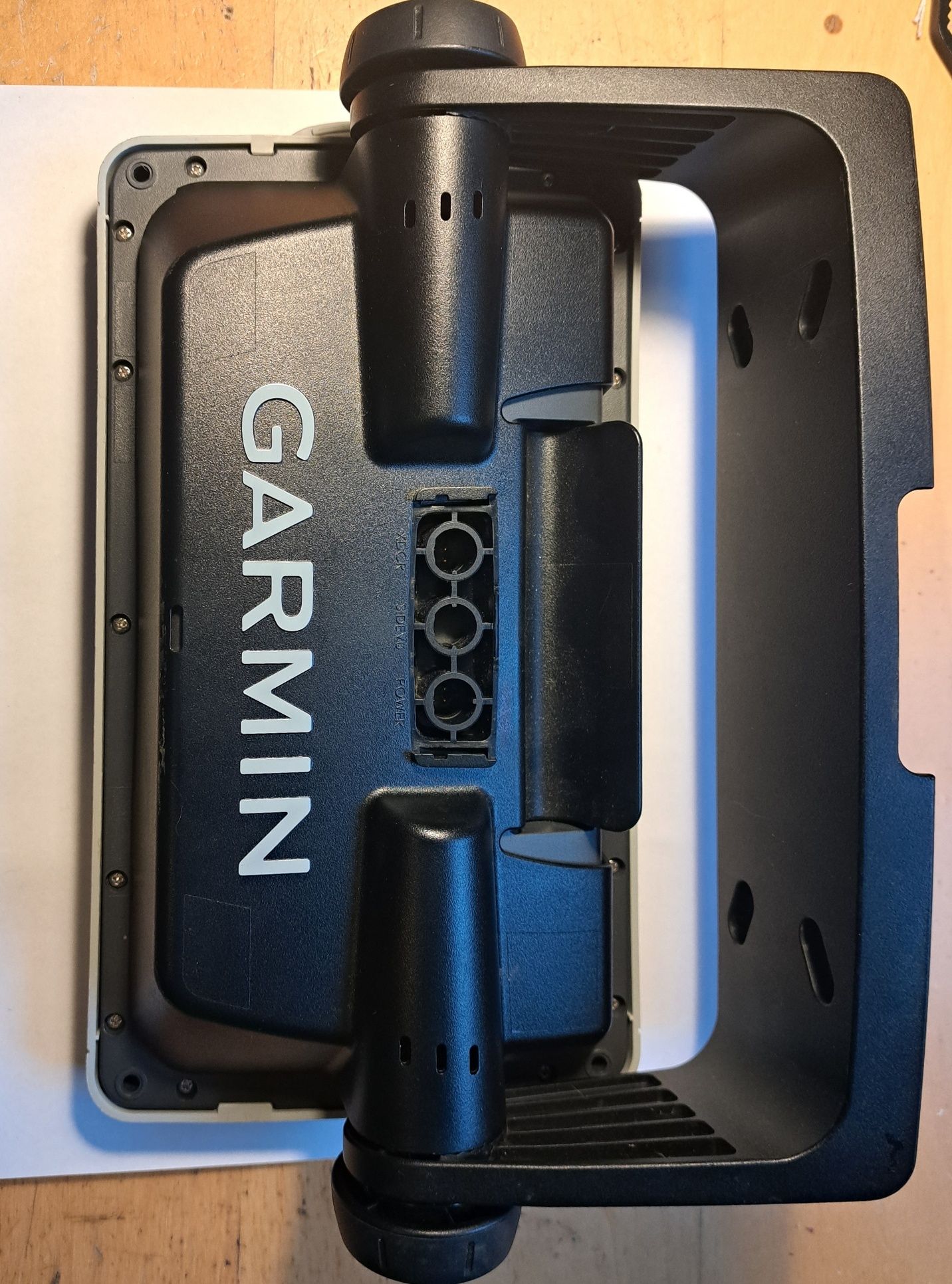 Sonar GPS Garmin Echomap 73DV