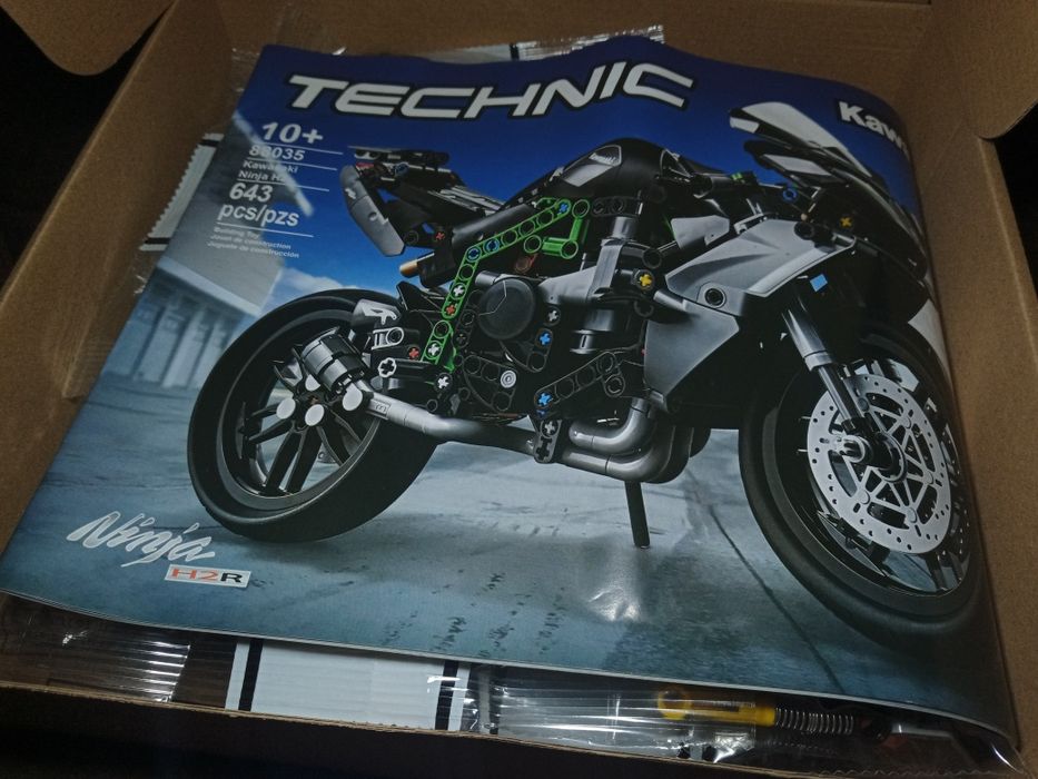 CURAND TIP lego technic: Motocicleta Kawasaki Ninja H2R 42170