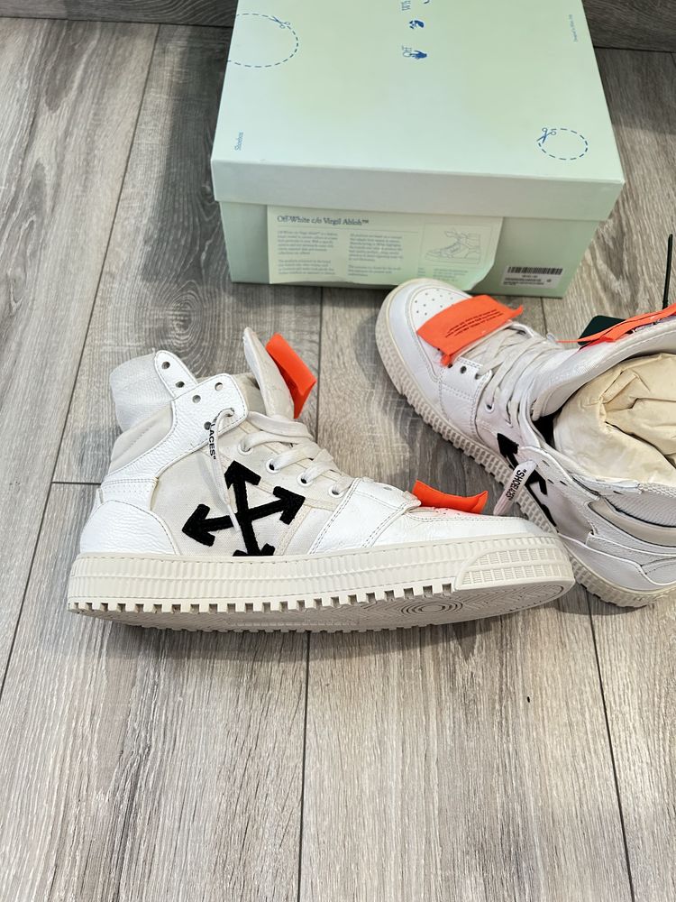 Off-White Court 3.0