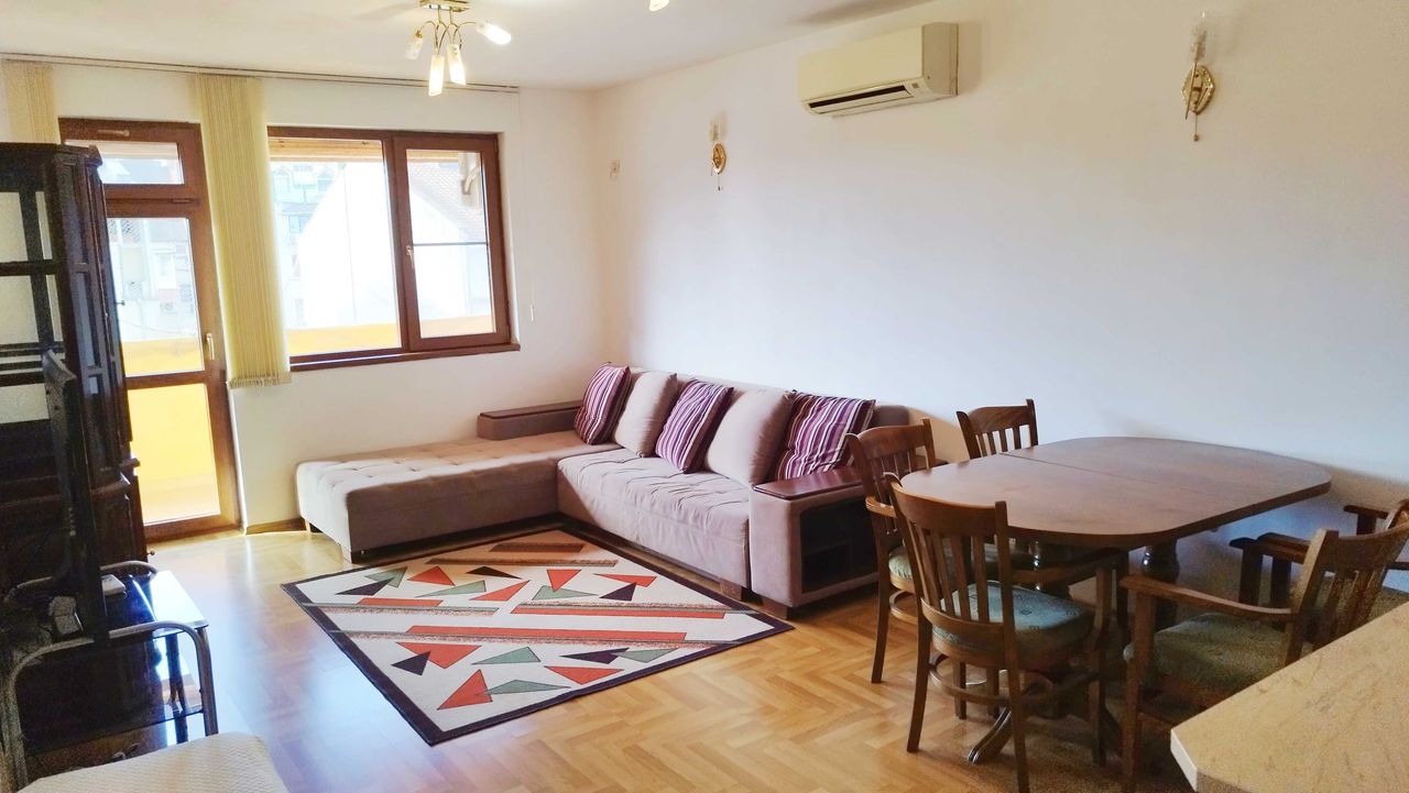Продава се Тристаен апартамент в Бургас, Възраждане - 123 кв.м за 1862 €/кв.м - Снимка #1