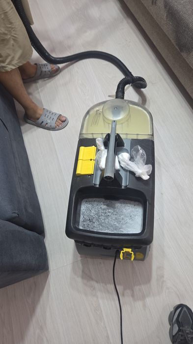 Аренда моющего пылесоса Каршер