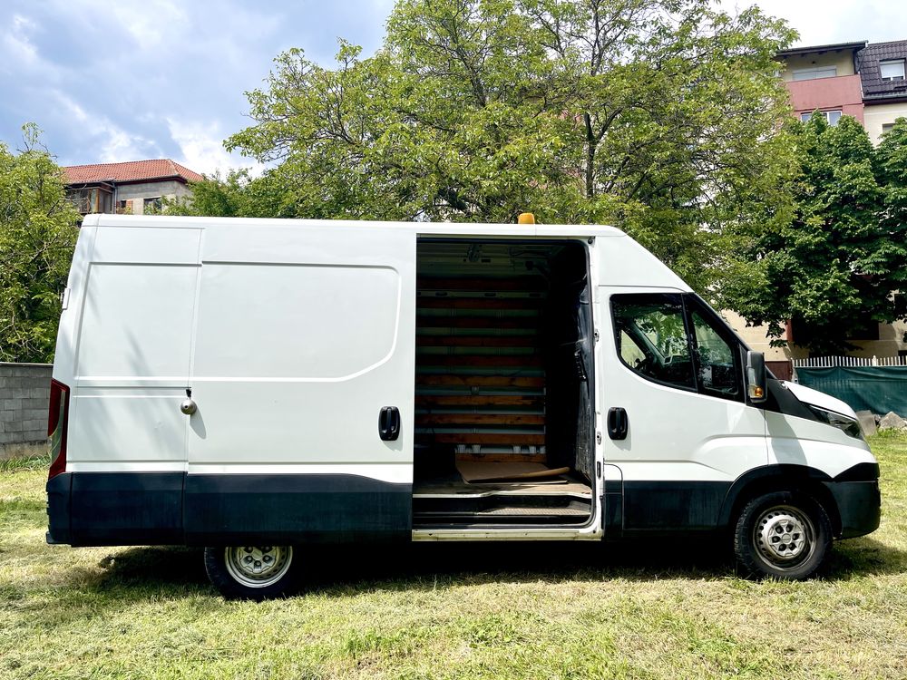 Iveco Daily 2015 – 2.3 Diesel – L3H2 – 235.000 km – Service la zi